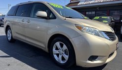 2011 Toyota Sienna LE