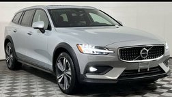 2025 Volvo V60 Cross Country B5 Plus