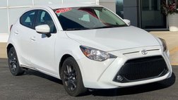 2020 Toyota Yaris Hatchback LE