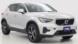 2025 Volvo XC40 B5 Core Bright Theme