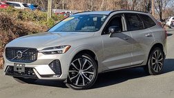 2025 Volvo XC60 B5 Plus Dark Theme