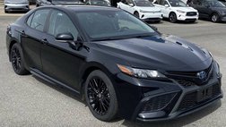 2022 Toyota Camry Hybrid SE Nightshade