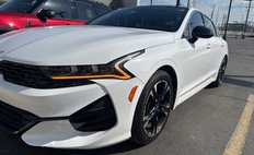 2022 Kia K5 GT-Line