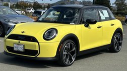 2025 MINI Hardtop Cooper S Signature Trim