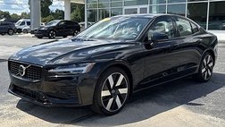 2024 Volvo S60 Recharge T8 Ultimate Dark Theme