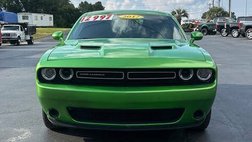 2015 Dodge Challenger SXT