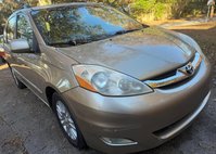 2010 Toyota Sienna XLE