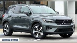 2026 Volvo XC40 B5 Plus