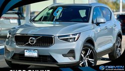 2023 Volvo XC40 B5 Core