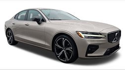 2023 Volvo S60 B5 Plus Dark Theme