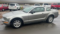 2008 Ford Mustang V6 Deluxe