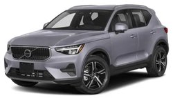 2023 Volvo XC40 B4 Ultimate Dark Theme