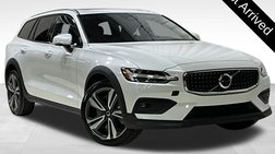 2025 Volvo V60 Cross Country B5 Plus
