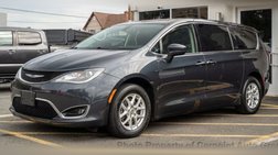 2020 Chrysler Pacifica Touring