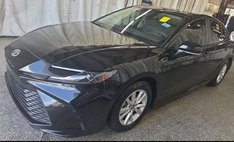 2025 Toyota Camry Hybrid LE