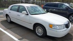 1999 Lincoln Town Car Signature