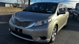 2015 Toyota Sienna LE 7-Passenger Auto Access Seat