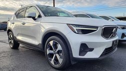 2023 Volvo XC40 B5 Plus Bright Theme