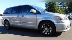 2014 Chrysler Town and Country S