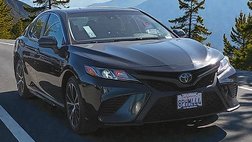 2020 Toyota Camry SE