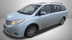 2017 Toyota Sienna XLE 8-Passenger