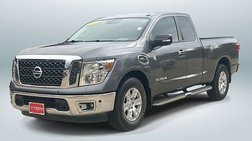 2017 Nissan Titan SV