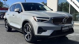 2025 Volvo XC40 B5 Core Bright Theme