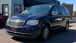 2015 Chrysler Town and Country Touring-L