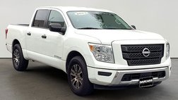 2023 Nissan Titan SV