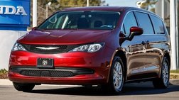 2022 Chrysler Voyager LX