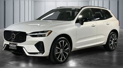 2023 Volvo XC60 B5 Plus Dark Theme