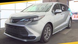 2023 Toyota Sienna LE 8-Passenger