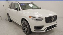 2023 Volvo XC90 Recharge T8 Plus Dark Theme