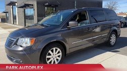 2016 Chrysler Town and Country Touring