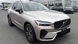2025 Volvo XC60 B5 Core Dark Theme