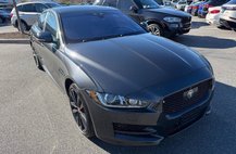 2017 Jaguar XE 35t R-Sport
