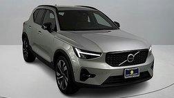 2023 Volvo XC40 B4 Ultimate Dark Theme