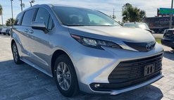 2025 Toyota Sienna XLE