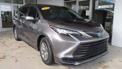 2021 Toyota Sienna LE 8-Passenger
