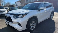 2020 Toyota Highlander LE