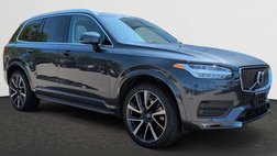 2022 Volvo XC90 T6 Momentum 7-Passenger