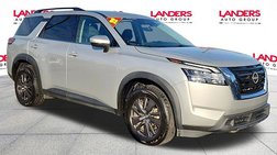 2022 Nissan Pathfinder SV