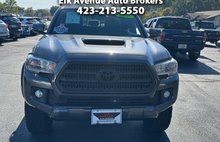 2017 Toyota Tacoma SR5 Double Cab Super Long Bed V6 6AT 4WD