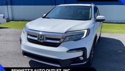 2021 Honda Pilot Touring w/Rear Captain's Chairs