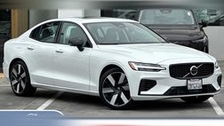 2024 Volvo S60 Recharge T8 Ultimate Dark Theme