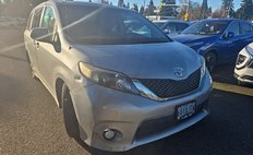 2011 Toyota Sienna SE 8-Passenger