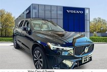 2025 Volvo XC60 B5 Core Dark Theme