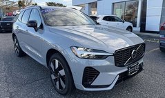 2025 Volvo XC60 T8 Plus Dark Theme