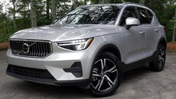2025 Volvo XC40 B5 Core Bright Theme