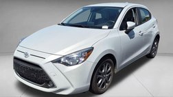 2020 Toyota Yaris Hatchback LE